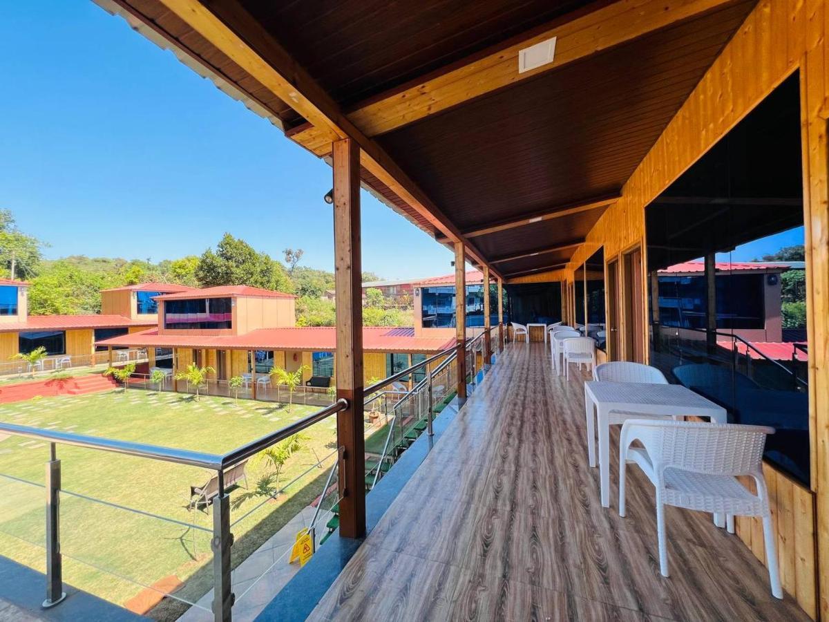 Arya Resort And Spa Mahābaleshwar Екстериор снимка
